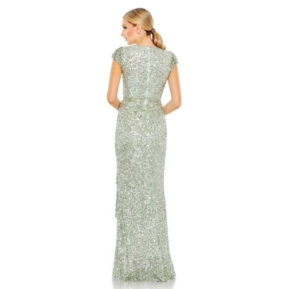 Mac Duggal SEQUINED FAUX WRAP RUFFLE CAP SLEEVE GOWN NWT SIZE 2 - Picture 2 of 5